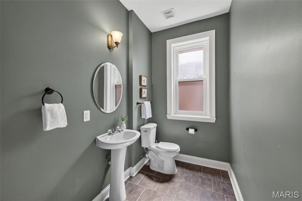 Nicholsons Add 01 - Residential