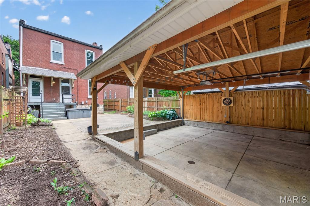 Nicholsons Add 01 - Residential