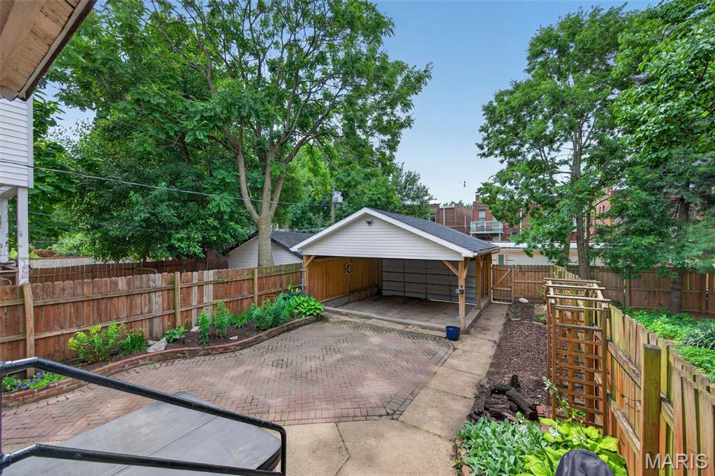 Nicholsons Add 01 - Residential