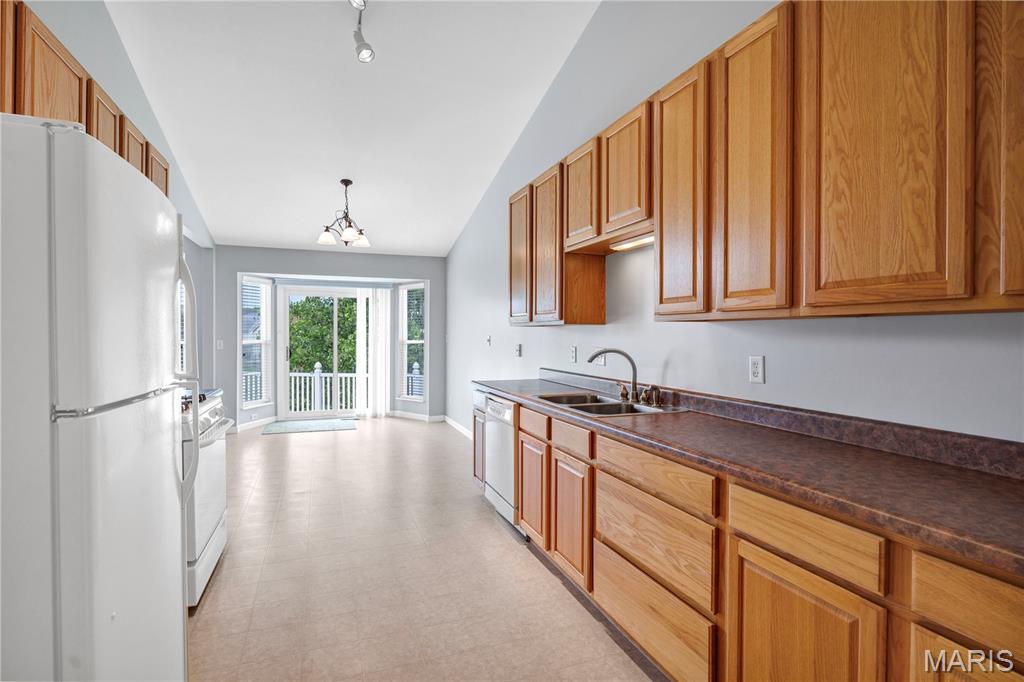 Enclave At Montclair - Residential