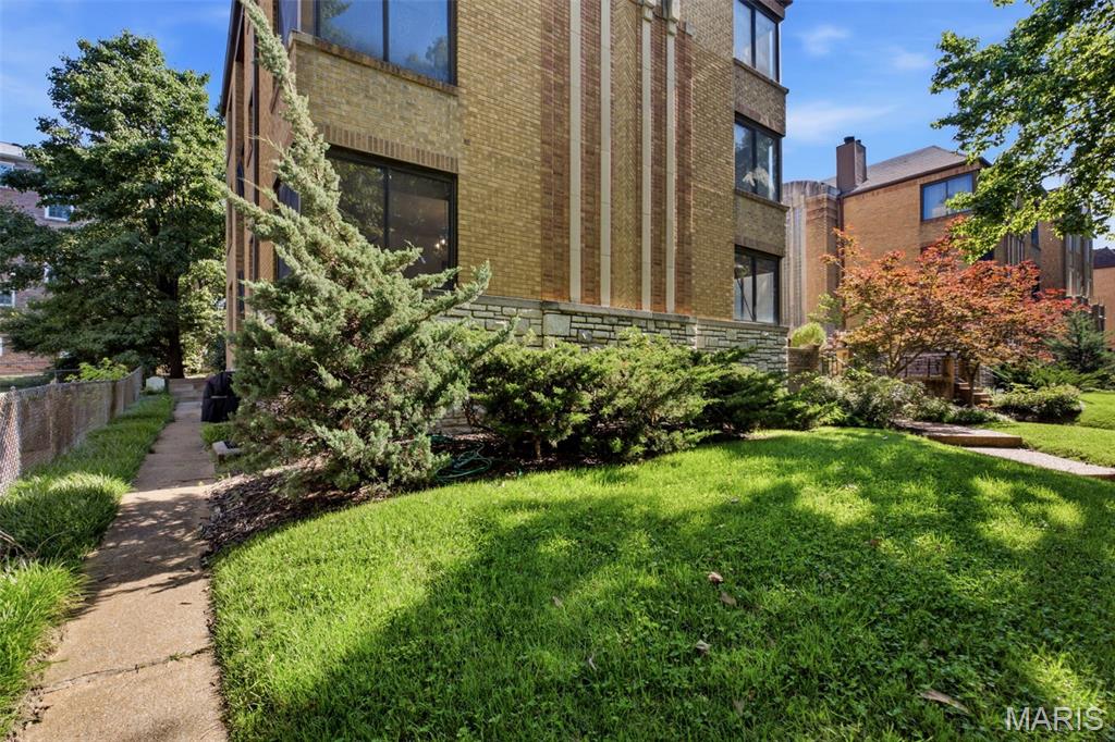 Byron Place Condo - Residential