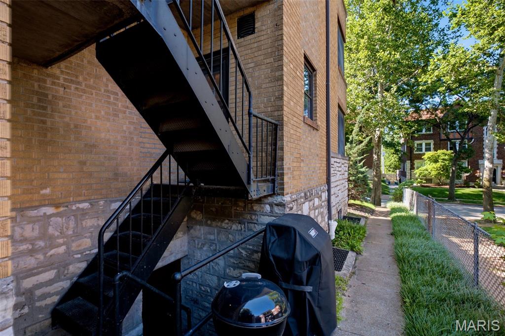 Byron Place Condo - Residential