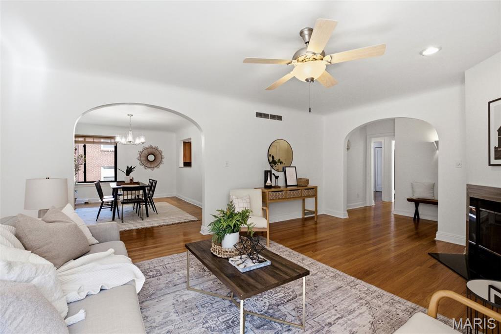 Byron Place Condo - Residential