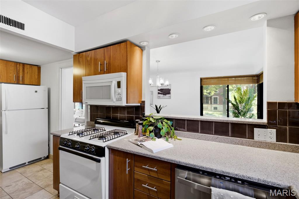 Byron Place Condo - Residential