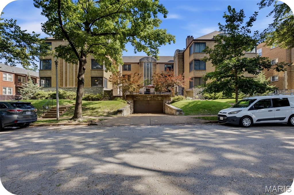 Byron Place Condo - Residential