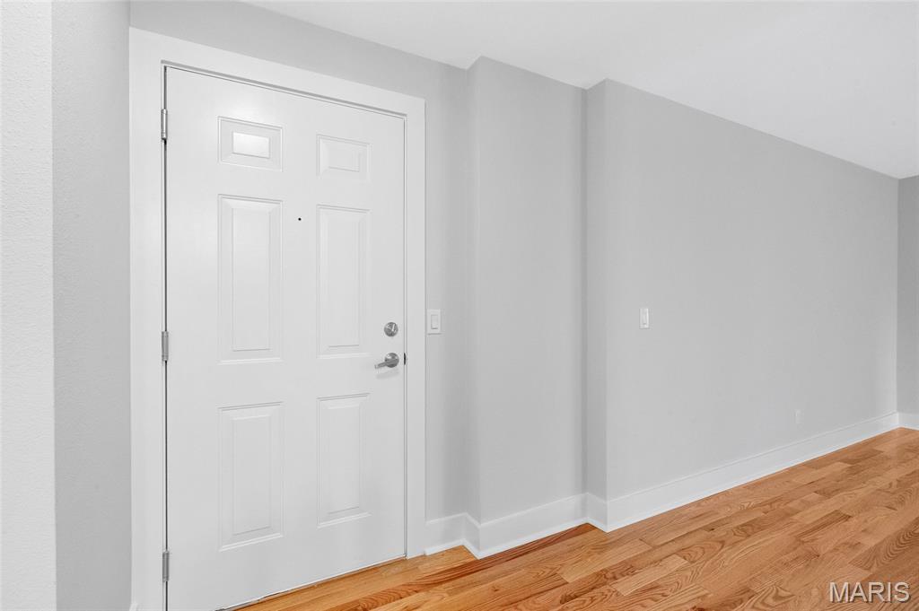 Pershing Ave Condo - Residential