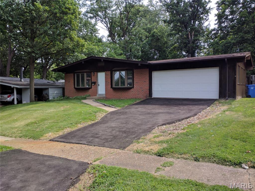 Excellent opportunity to acquire a cash-flowing investment property with a long-term great paying tenant already in place. This 4 bedroom, 2 bathroom single family home offers immediate rental income with favorable lease terms for a new owner. Current rent is below market, providing future upside potential for investors seeking both stability and long-term appreciation.

Comparable 4 bedroom rental properties in the area are achieving market rents of $1,800+ per month. Property would benefit from cosmetic updates and improvements to reach top market rental rates, creating an excellent value-add opportunity for investors looking to increase returns over time.

Property features a functional layout, attached double-car garage, and strong rental history in an established Florissant neighborhood. Ideal for investors looking to add a performing asset to their portfolio with minimal vacancy risk.

Please do not disturb the tenant. Showings will be permitted with an accepted contract only.