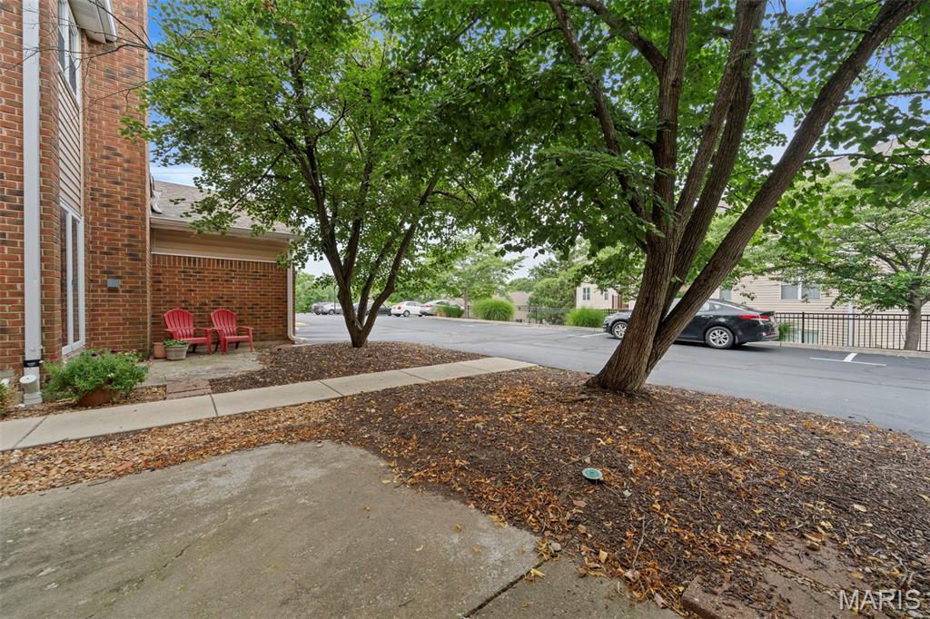 Hickory Sound Condo I Ph I - Residential