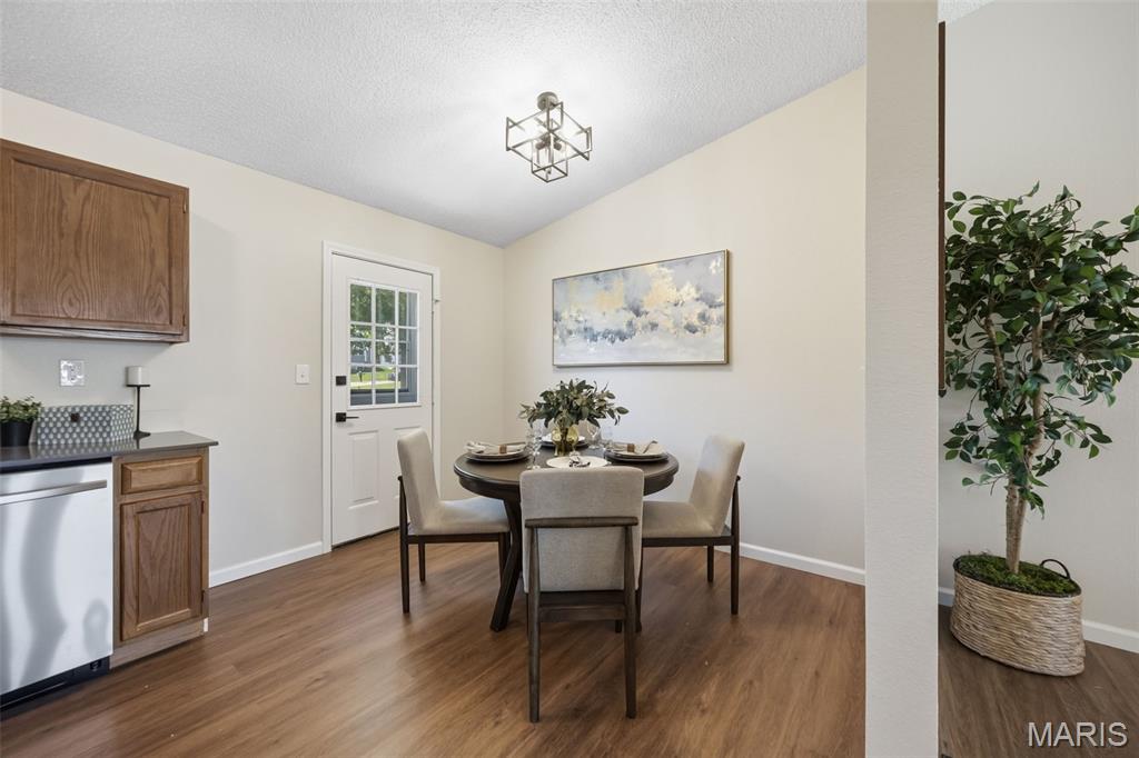 05 Oaks - Residential