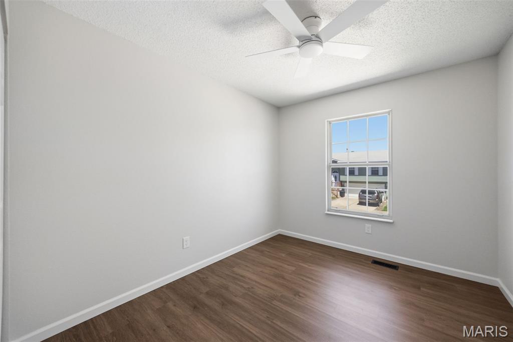 05 Oaks - Residential
