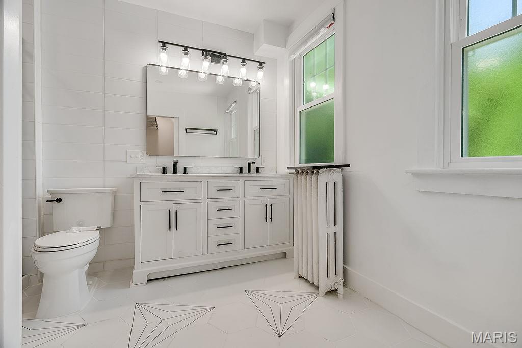 Tuxedo Park - Residential