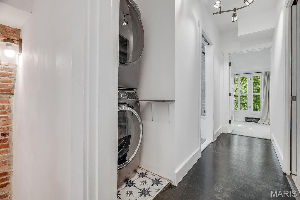 Tuxedo Park - Residential