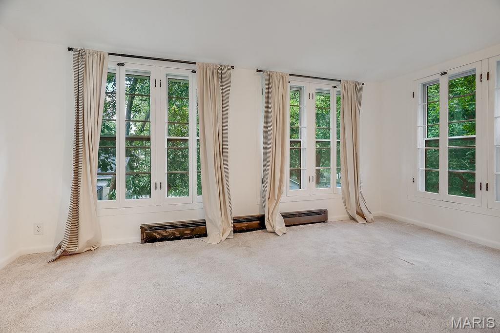 Tuxedo Park - Residential
