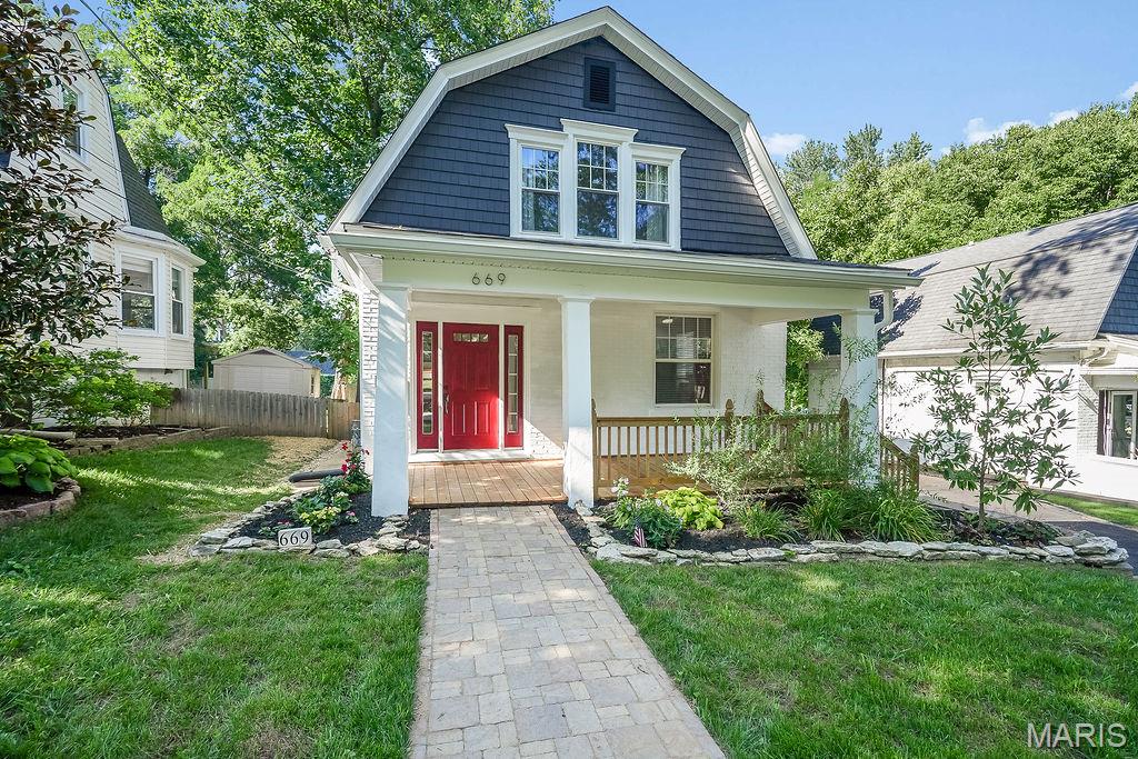 Tuxedo Park - Residential