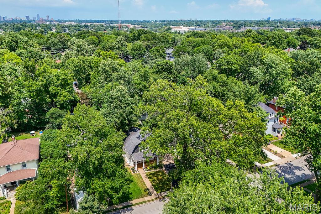 Tuxedo Park - Residential