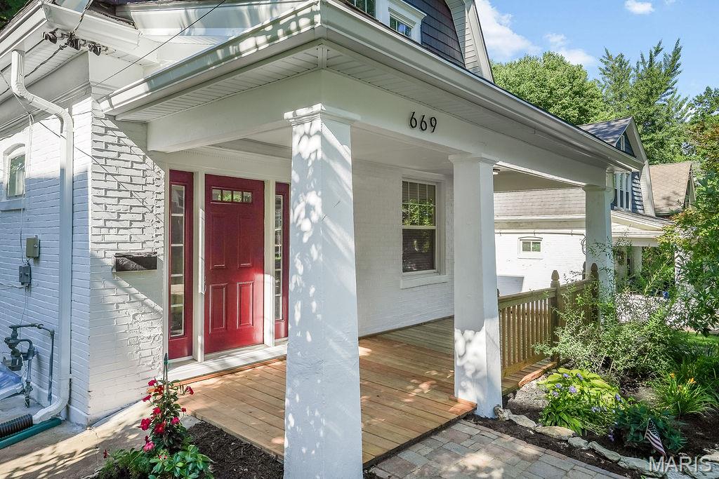 Tuxedo Park - Residential