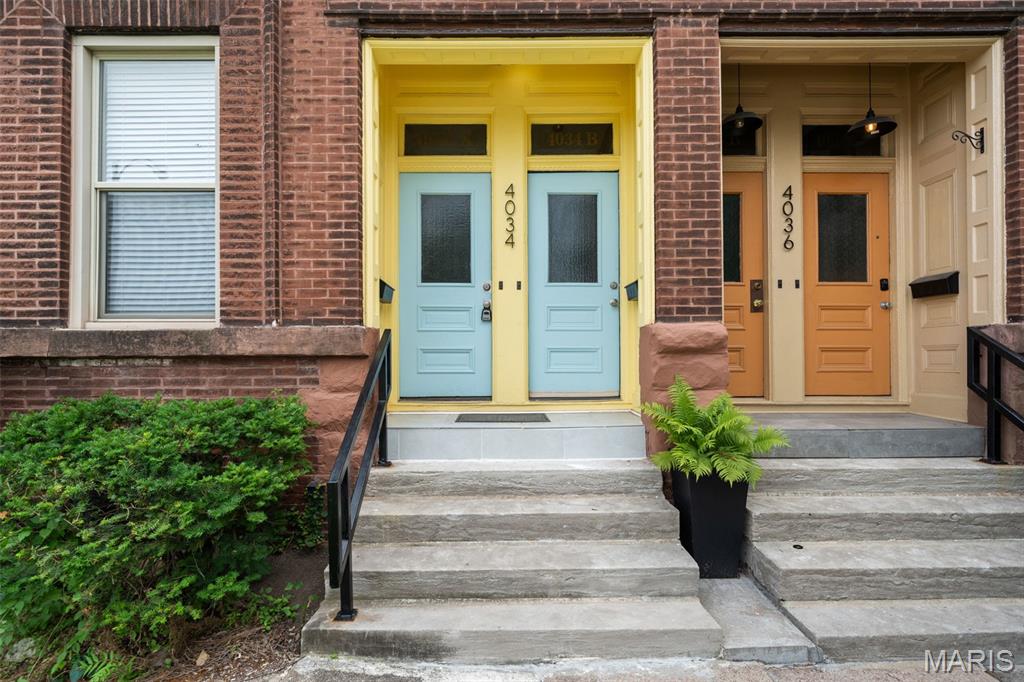 4034-4036 Laclede Condo - Residential