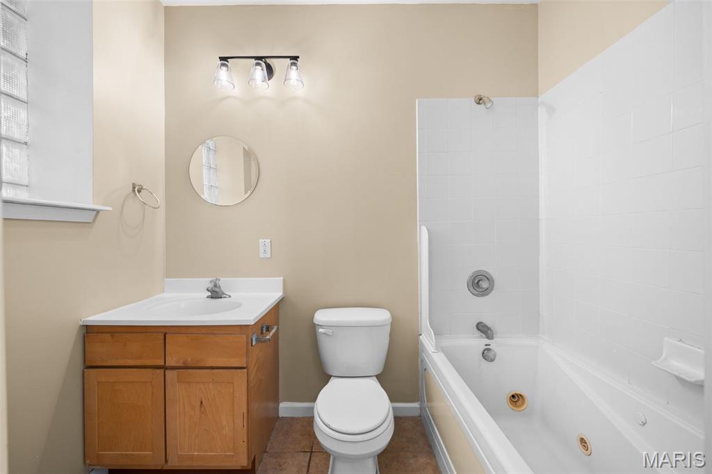 4034-4036 Laclede Condo - Residential