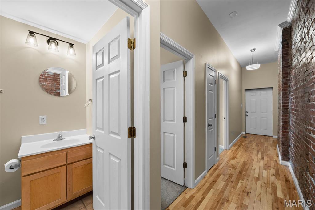 4034-4036 Laclede Condo - Residential