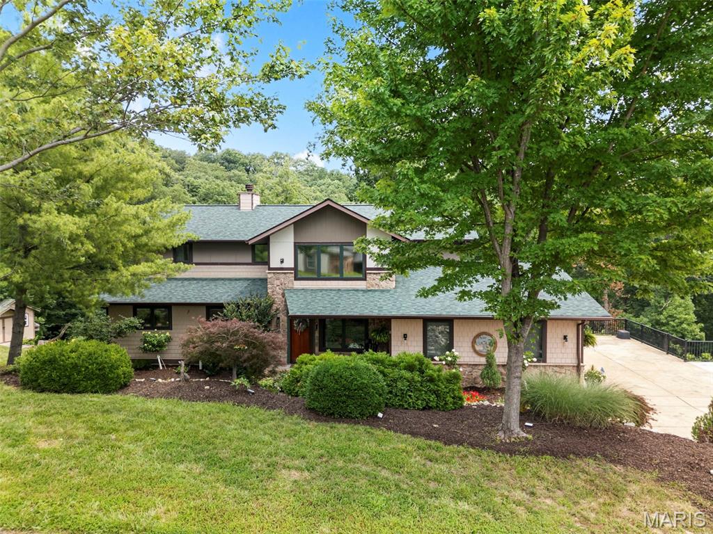 Seller says SELL IT THIS WEEKEND! Appraised at $530,000 on June 26 2026!
Every once in a while, you walk through a front door and stop—not because of the size or the finishes, but because you’ve never seen anything quite like it. Welcome to Stonegate Lodge. Set on 2.64 private wooded acres, this architecturally distinctive home combines soaring ceilings, dramatic walls of glass, and breathtaking views with extensive recent updates, including a new roof, new flooring, fresh paint, an all-new Samsung kitchen, geothermal heating and cooling, and more. But the true story of Stonegate Lodge isn’t revealed until the end. Behind oversized timber doors awaits an extraordinary lodge-inspired entertaining space featuring stone-inspired craftsmanship, a custom bar, and the kind of room where friends gather, stories are shared, and unforgettable memories are made. Some homes are measured by square feet. Stonegate Lodge is measured by how it makes you feel. Checkout full website with additional information here: https://listings.threedoors.com/3603-antonia-woods
