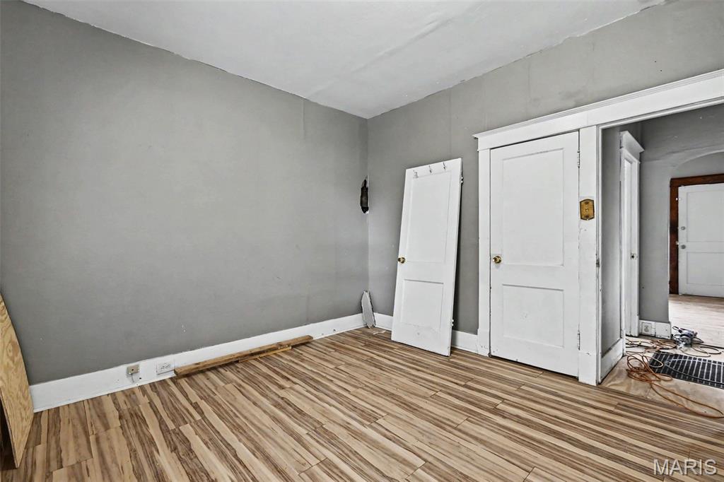 West Walnut Manor - Residential