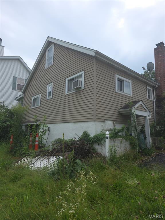 Great Teardown lot with most of the inspections already done to build your dream house!! My Dad always said they aren't making new land soon!! All environmental inspections have been done.