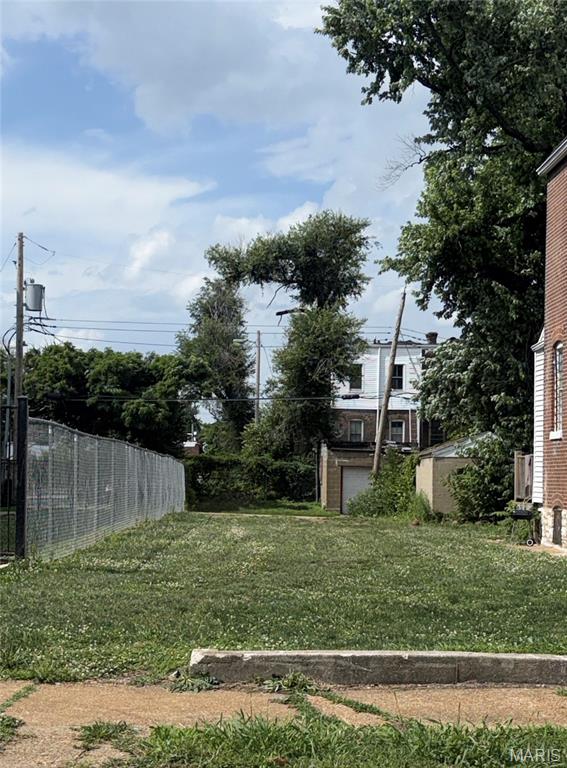 Welcome to 4647 Enright Ave — a rare chance to secure land in one of St. Louis’ most promising redevelopment corridors. Nestled in the historic Lewis Place neighborhood, this lot offers endless potential for investors, builders, or visionaries ready to bring new life to the area.