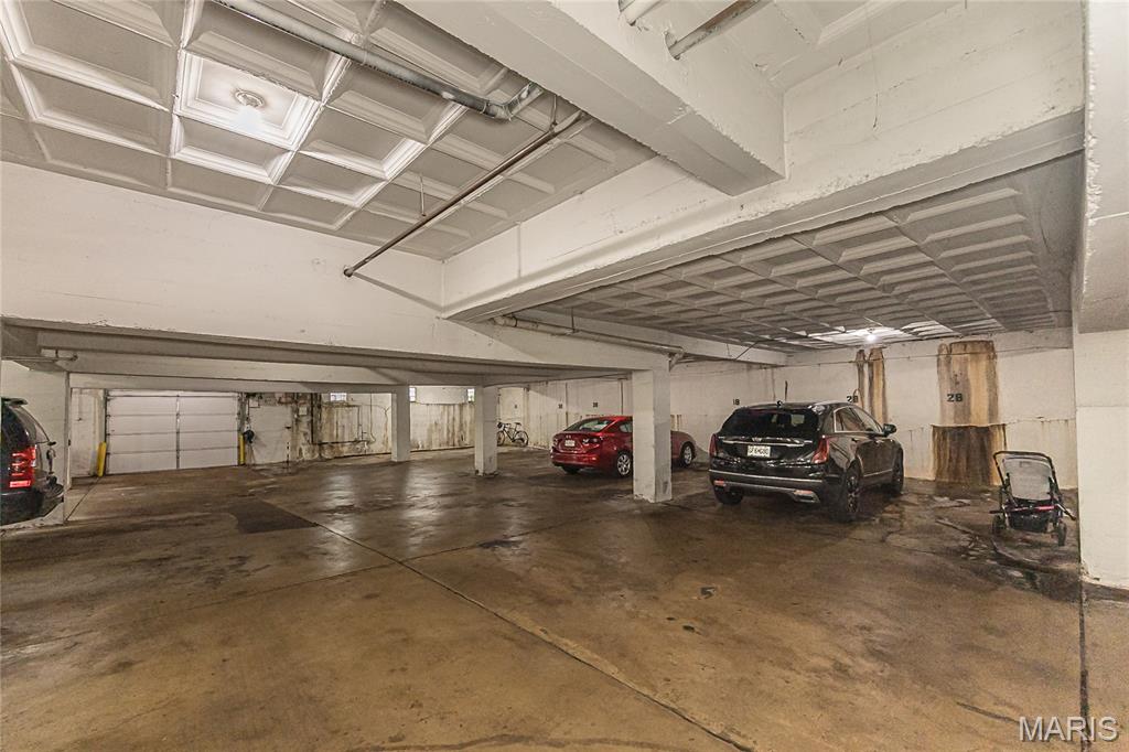 Wydown Place Condo - Residential