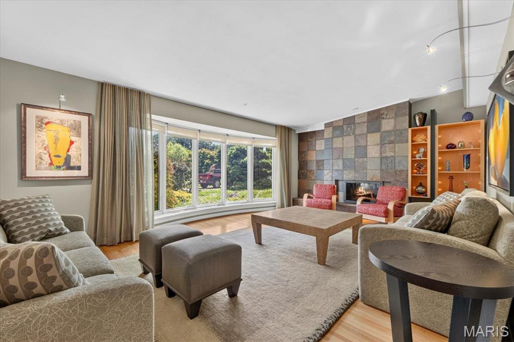 Ladue Meadows 2 - Residential