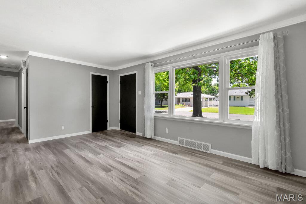 Lindsay Manor - Residential