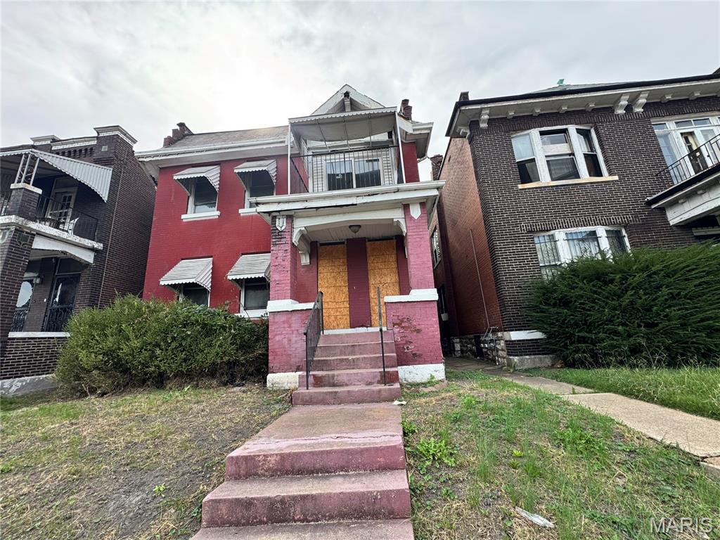 Attention investors! This multi-family property in North St. Louis City offers an incredible opportunity to add value and generate income. Ideal for a live-in owner or portfolio investor, each unit provides flexible floor plans with great potential for rental or resale. Whether you’re planning your next fix & flip or building long-term cash flow, this property is a solid addition with plenty of upside. Bring your vision and creativity to unlock its full potential. This home is being sold AS IS. The seller will not provide any warranties, inspections or passed municipal inspection. All inspections will be for the purpose of the buyer. This home is an investor's dream.