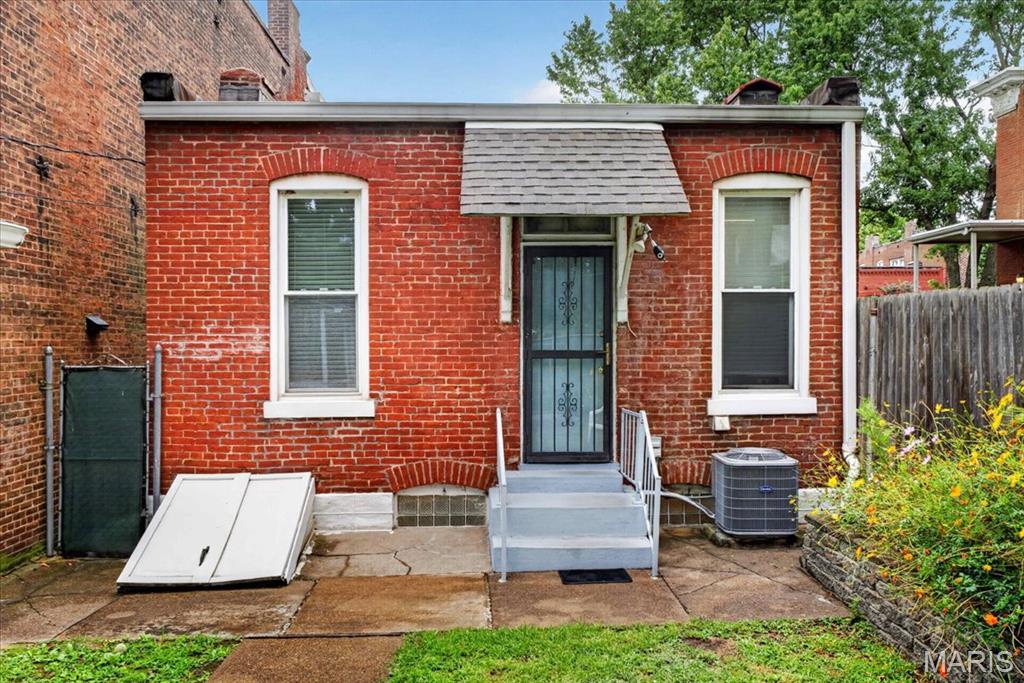 St Louis Commons Add - Residential