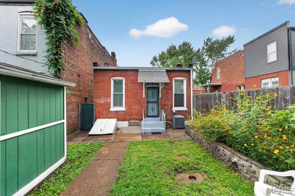 St Louis Commons Add - Residential