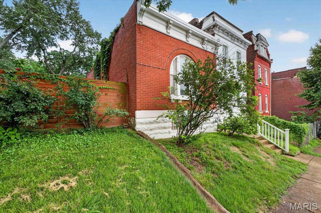 St Louis Commons Add - Residential