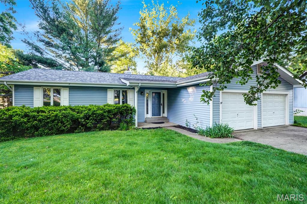 Welcome home to this beautifully maintained 4-bedroom, 3-bath ranch nestled on a quiet cul-de-sac in the heart of Wentzville! Priced at $279,999, this home offers the perfect blend of comfort, space, and convenience with a desirable full walkout basement and a shaded backyard ideal for relaxing, entertaining, or enjoying peaceful evenings outdoors.
Step inside to find a warm and inviting layout with spacious living areas, great natural light, and plenty of room for family and guests. The kitchen flows seamlessly into the main living space, making everyday living and gatherings easy and functional.
The finished walkout basement adds incredible flexibility with a private basement bedroom, full bathroom, and additional living space perfect for a guest suite, home office, recreation area, or multigenerational living setup.
Located just minutes from shopping, restaurants, parks, and schools, this home puts you right in the center of everything Wentzville has to offer while still providing the privacy of a tucked-away cul-de-sac setting.
Features include:


4 Bedrooms


3 Full Bathrooms


Full Walkout Basement


Basement Bedroom & Additional Living Space


Shaded Backyard


Quiet Cul-de-Sac Location


Convenient Access to Shopping, Dining & Highways


Don’t miss your chance to own this spacious and versatile home in one of Wentzville’s most convenient locations!