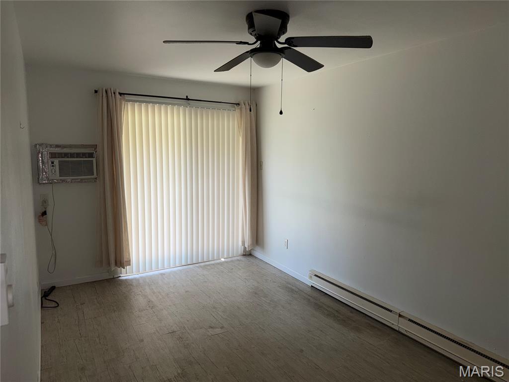 Hazelcrest Iii Condo - Residential