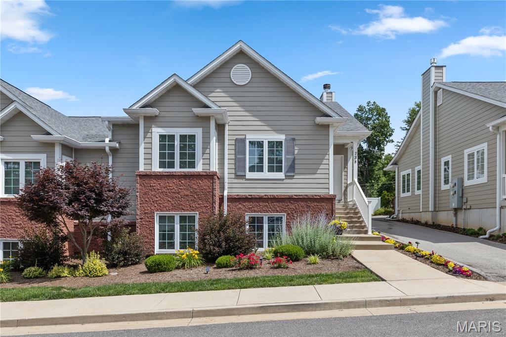 Villas At Oak Bend 7 The - Residential