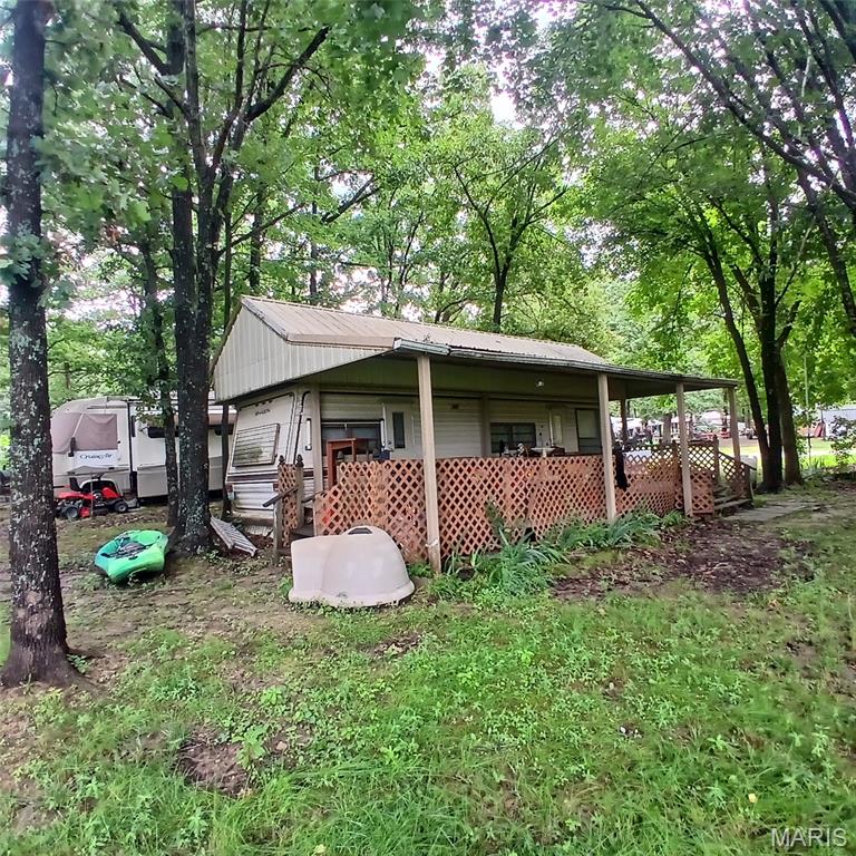 Lake Hanna 16 - Land