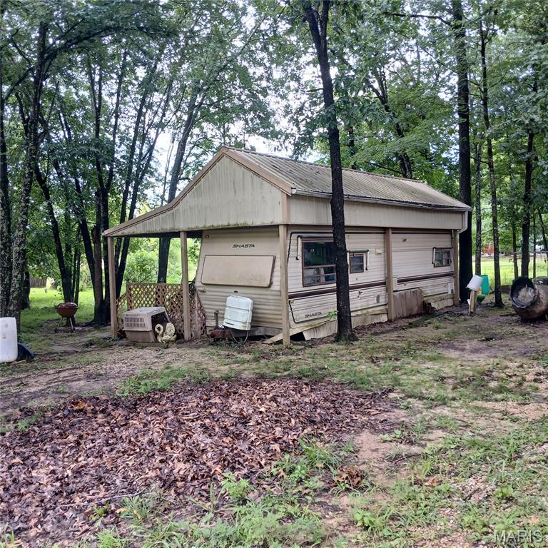 Lake Hanna 16 - Land