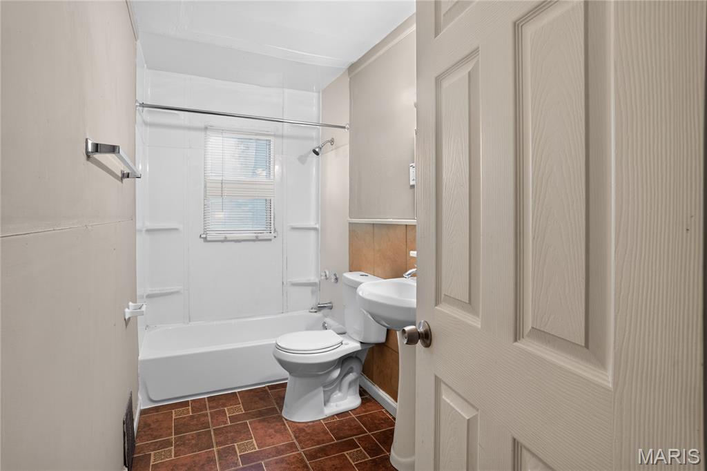 Oakwood Park 2 - Residential