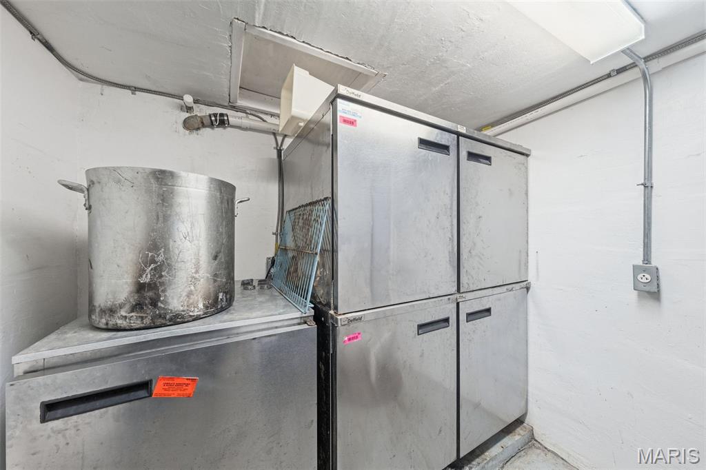 Us Surv 382 - Commercial Sale