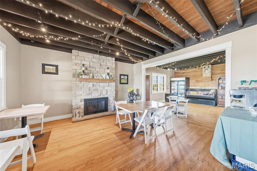 Us Surv 382 - Commercial Sale