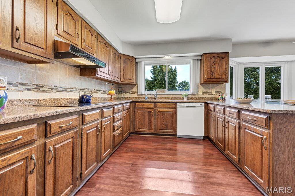 Scarsdale #4 - Residential