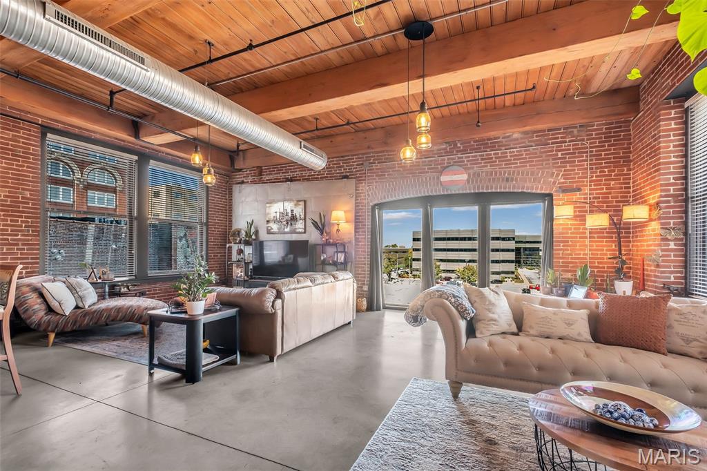 Dorsa Lofts Condo - Residential