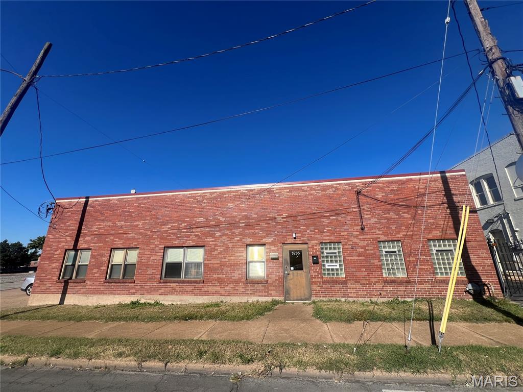 Shields Sub Of Lt 9-Sutton Tr - Commercial Sale
