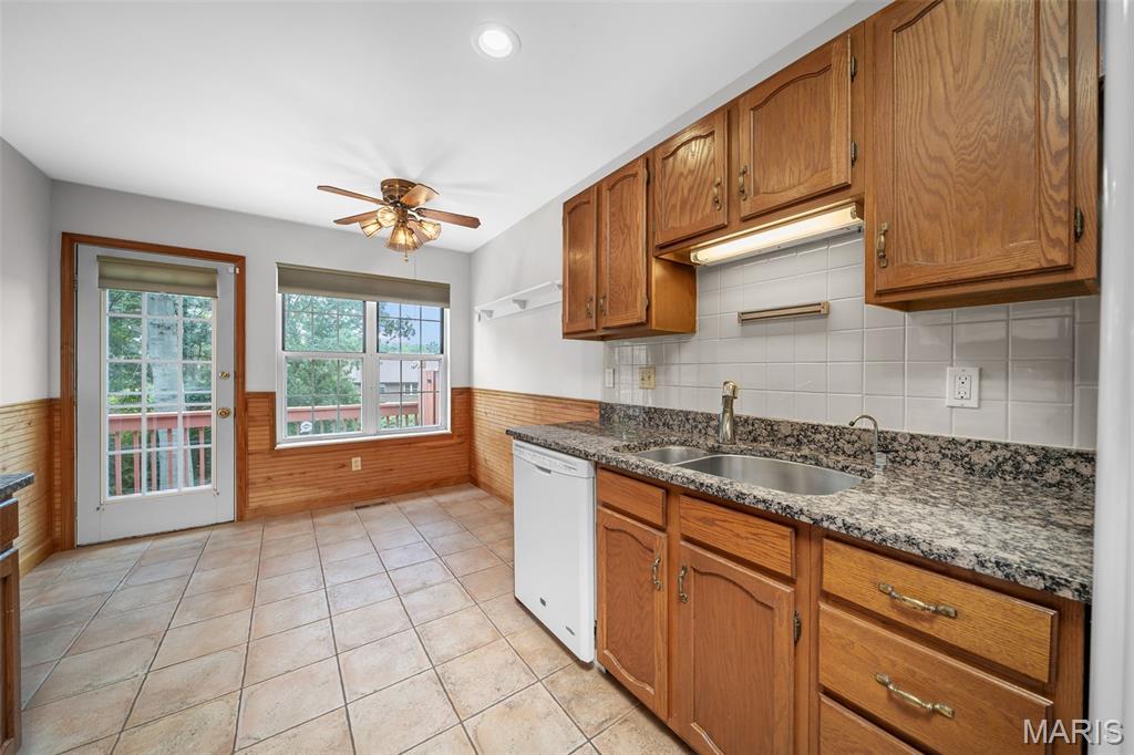 Kennerly Estates Condo Three - Residential
