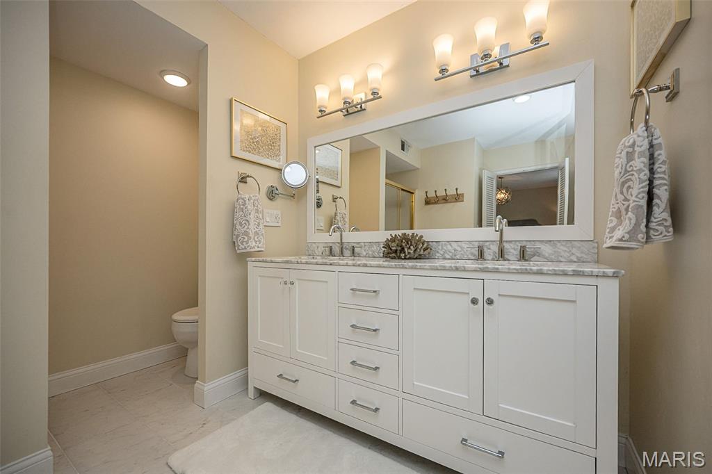 Wood Lake Condo 3 - Residential