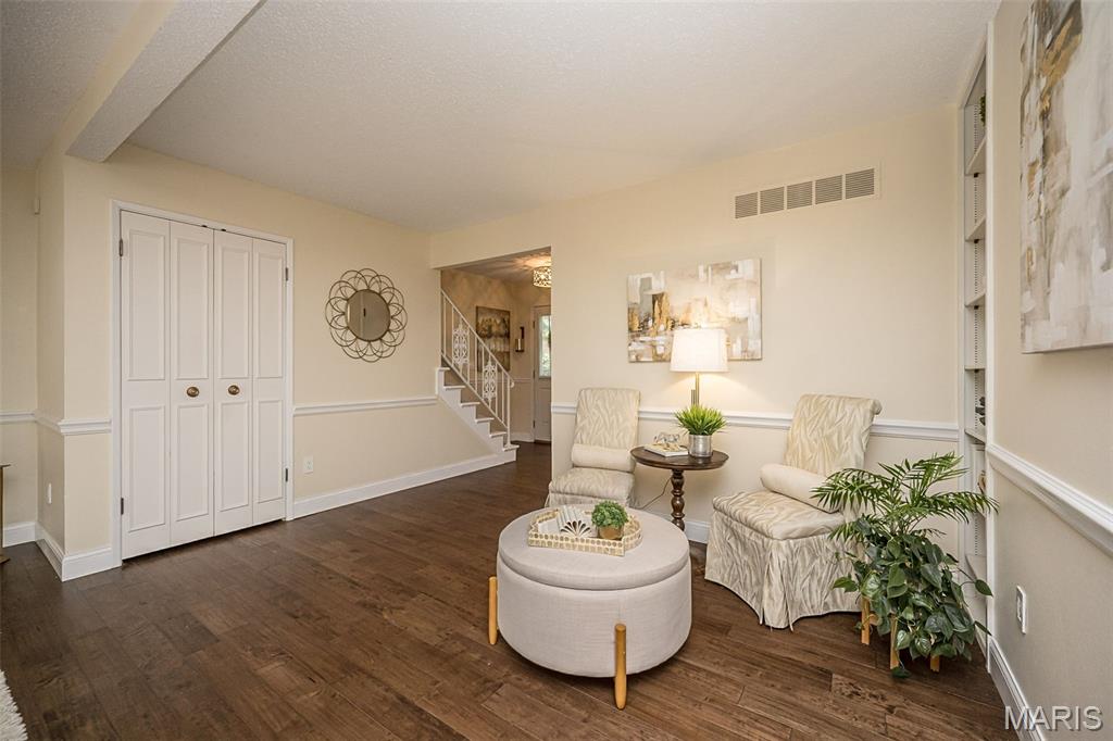 Wood Lake Condo 3 - Residential