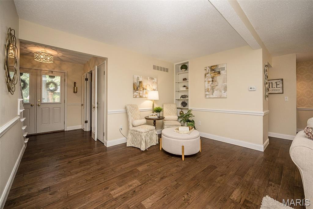 Wood Lake Condo 3 - Residential