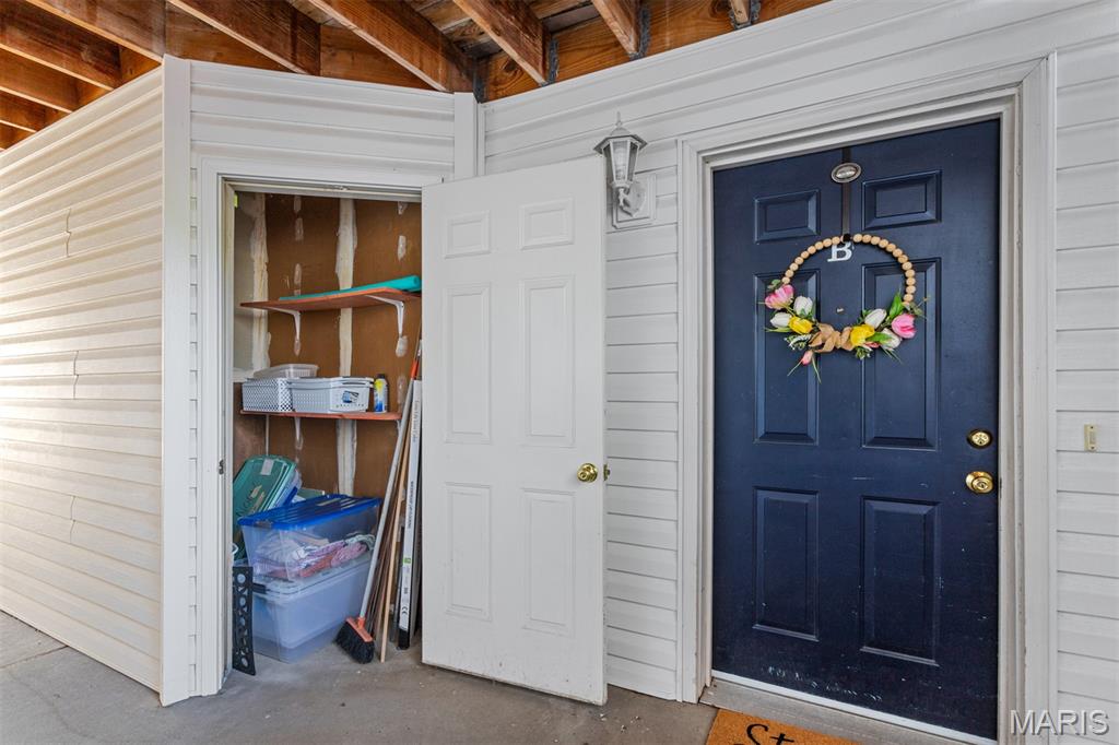 Towne Square Condo 3 - Residential